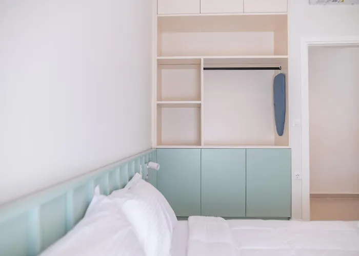 Michail Old Harbour Apartment *