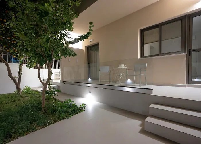 Michail Old Harbour Apartment *