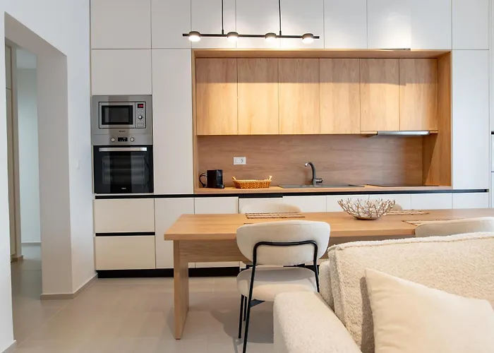 Michail Old Harbour شقة بلدة كوس