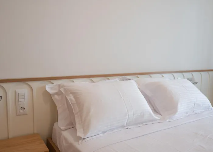 Michail Old Harbour شقة *